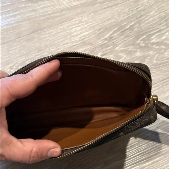 Louis Vuitton Brown Monogram Wristlet - Picture 9 of 14